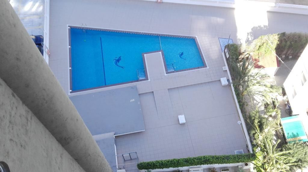 Apartamentos Los Caballos Benidorm Bagian luar foto